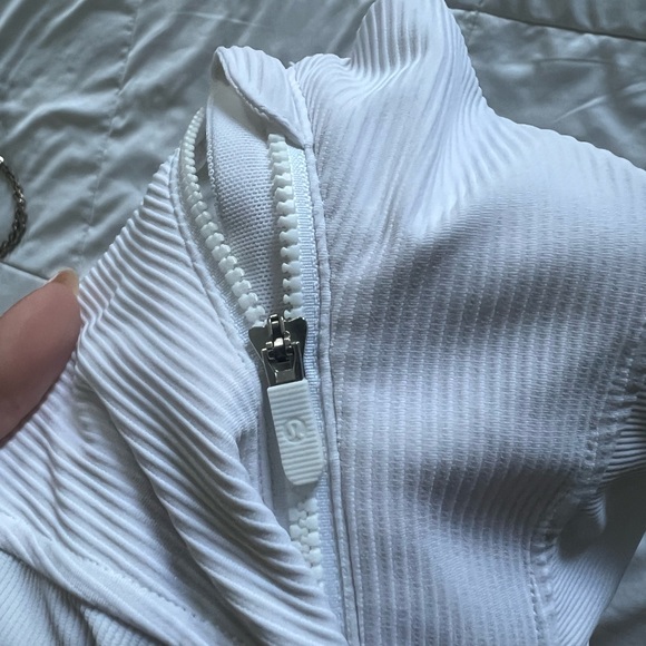 Lululemon Ribbed Quarter Zip - Picture 6 of 7